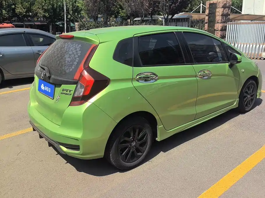 Honda Fit — миниатюра 3