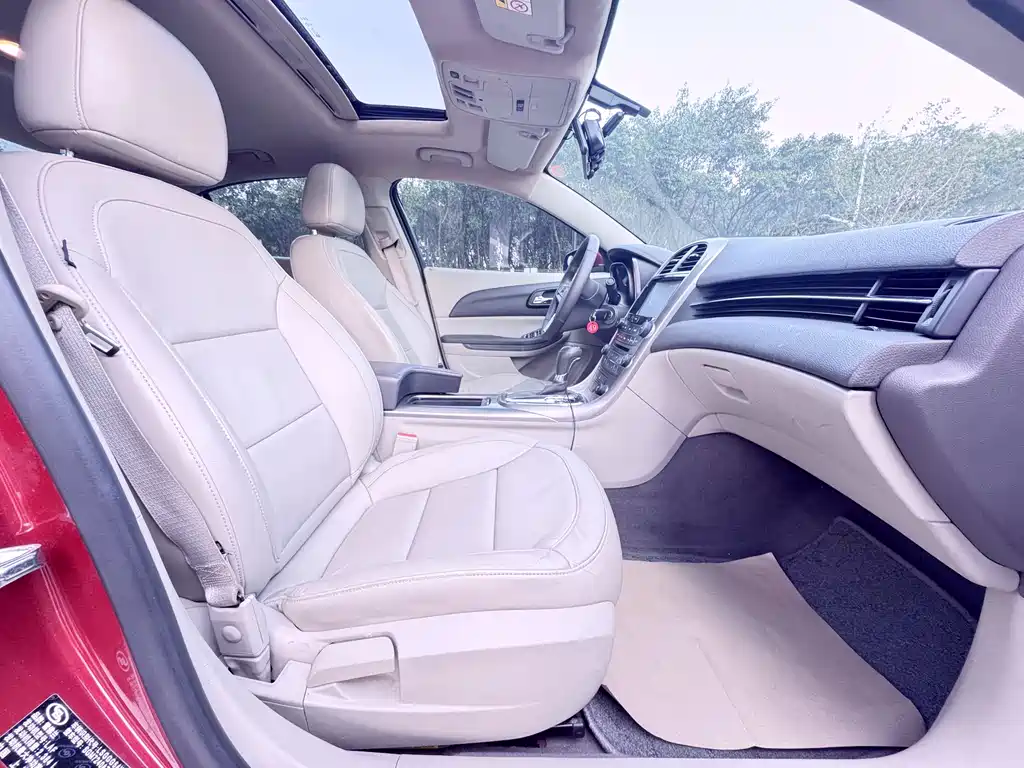 Chevrolet Malibu 2013 2.4L AT Luxury