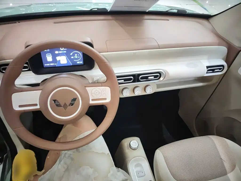 Wuling MINIEV — миниатюра 10