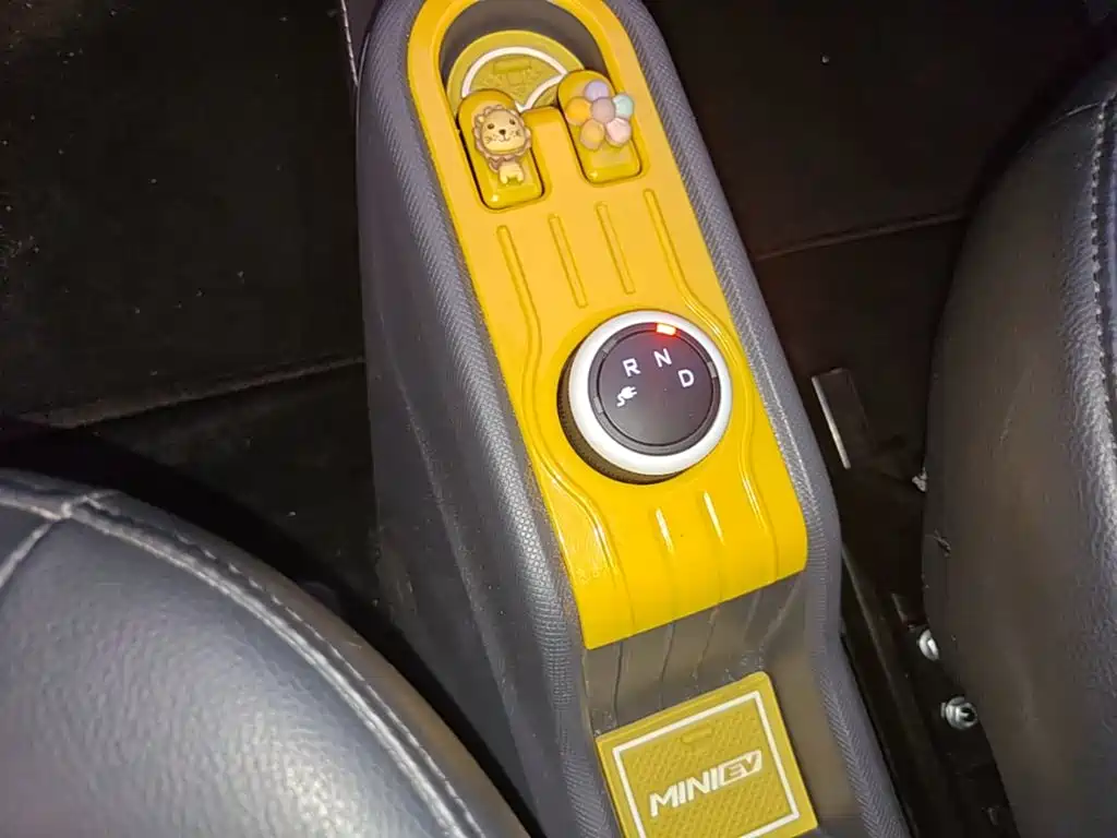 Wuling MINIEV — миниатюра 14