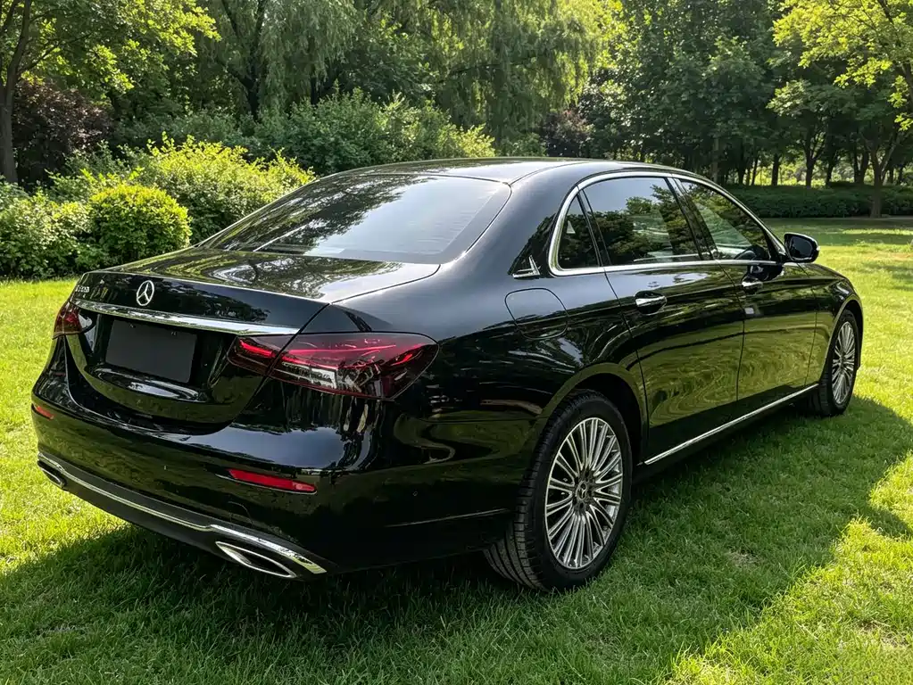 Mercedes-Benz E-Class — миниатюра 4