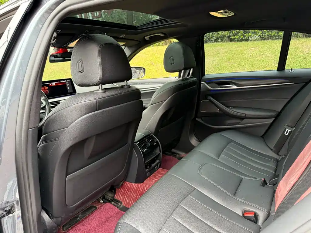 BMW 5 Series (Import) — миниатюра 11