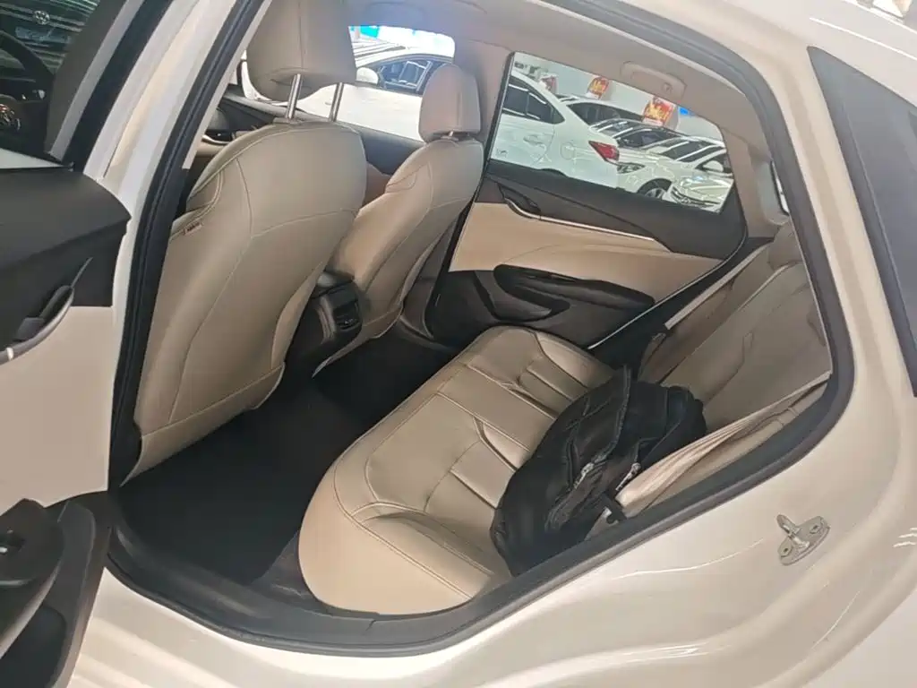 Buick Excelle — миниатюра 17