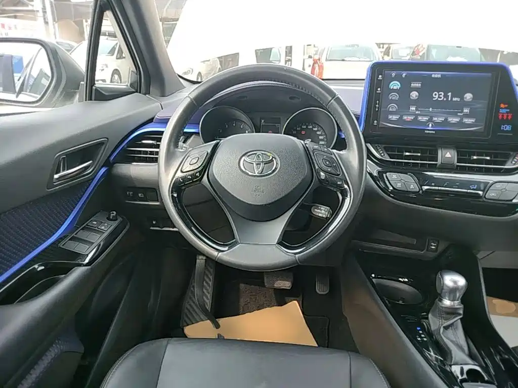 Toyota IZOA — миниатюра 11