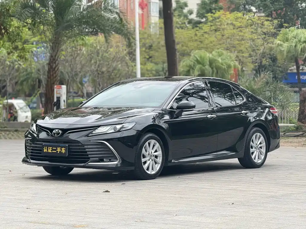 Купить Toyota Camry