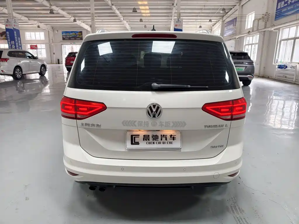 Volkswagen Touran — миниатюра 5