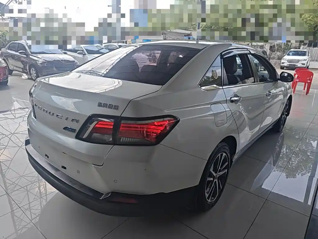 Venucia D60 — миниатюра 7