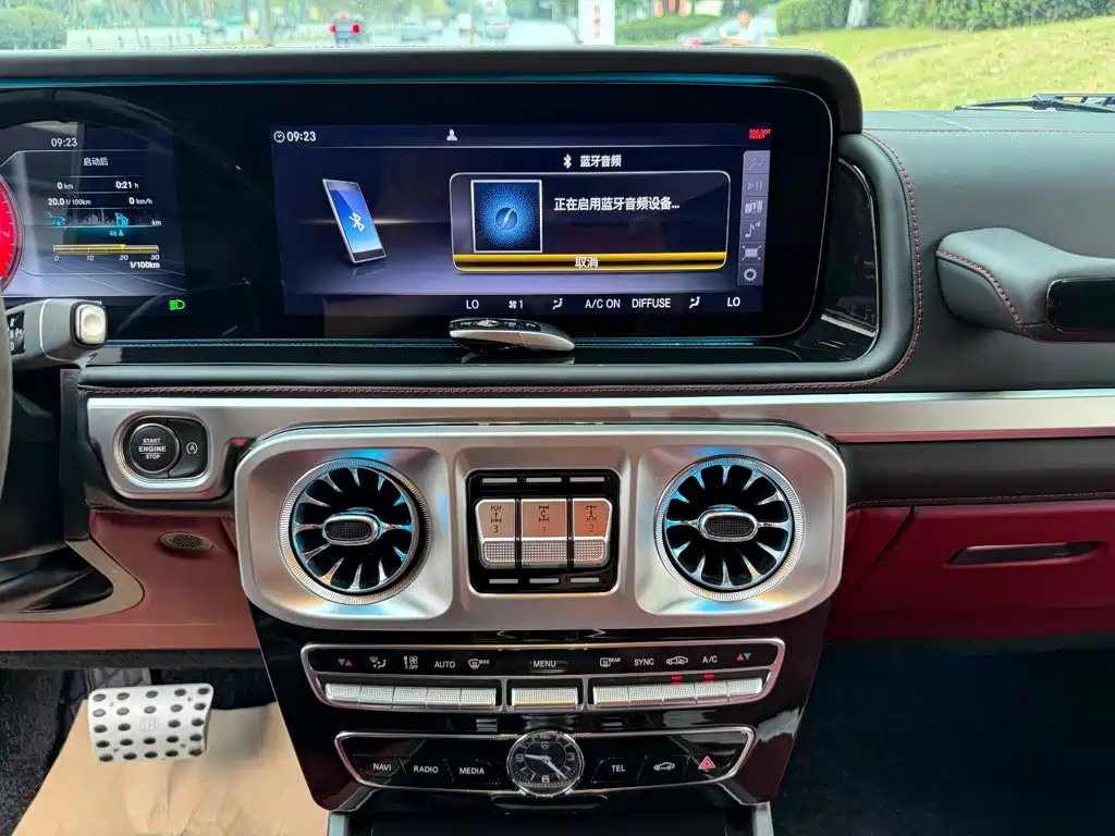 Mercedes-Benz G-Class — миниатюра 9