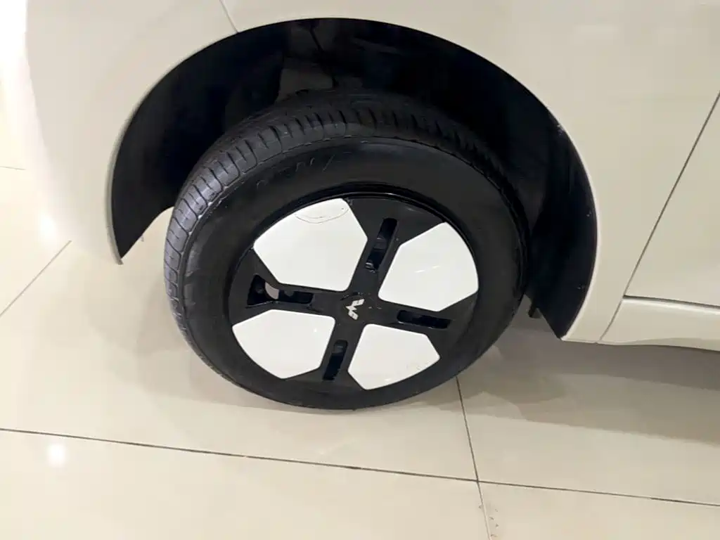 Wuling MINIEV — миниатюра 23