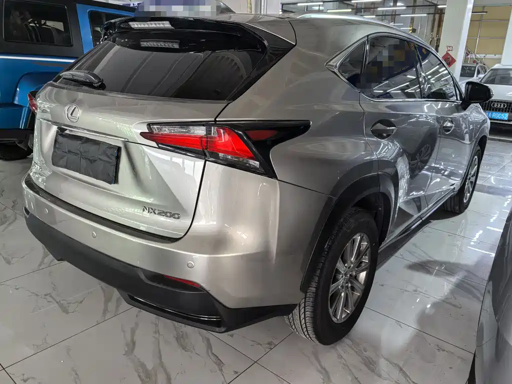 LEXUS NX