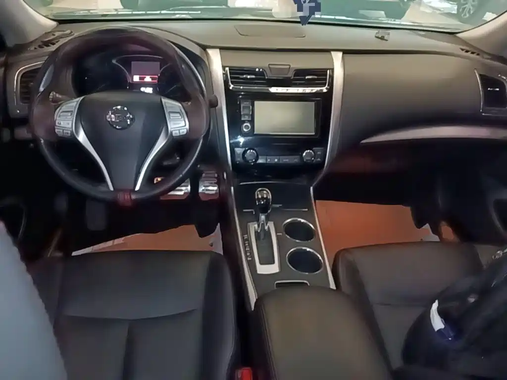 Nissan Teana — миниатюра 10