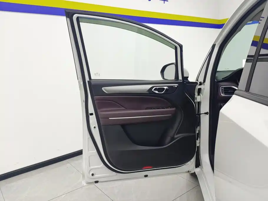 GAC Motor Trumpchi M6 — миниатюра 7