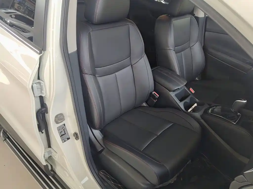 Nissan Qashqai — миниатюра 25