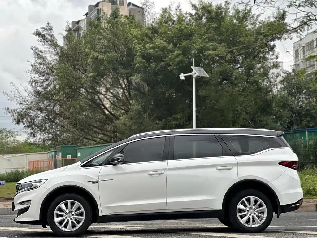 GEELY AUTOMOBILE JIAJIE