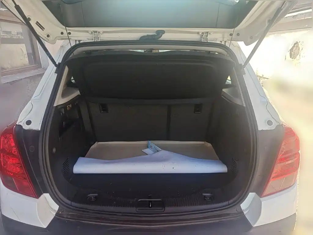 Chevrolet Trax — миниатюра 24