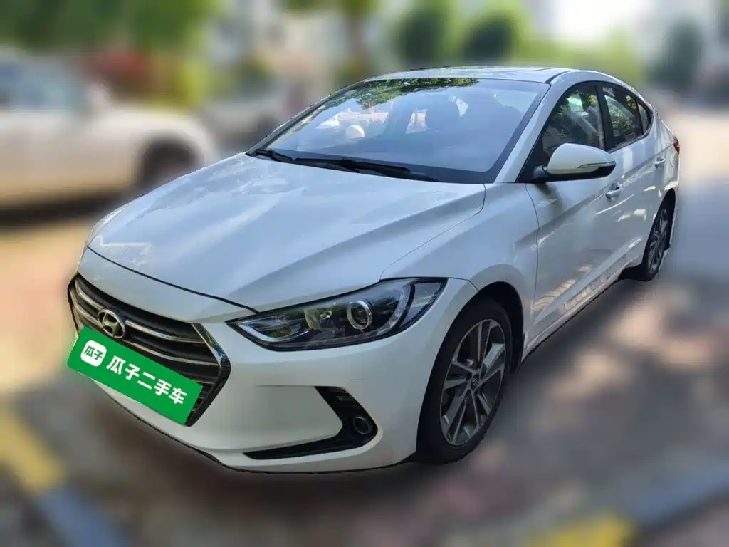 Hyundai Elantra — миниатюра 2