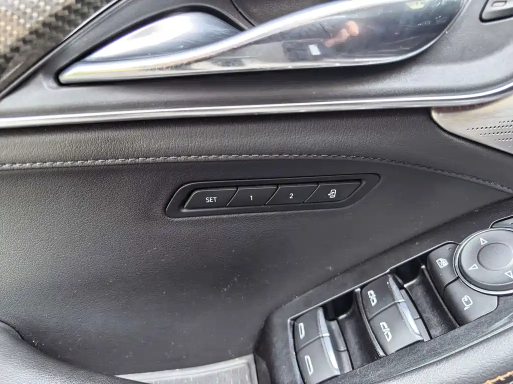 Cadillac CT5 — миниатюра 12