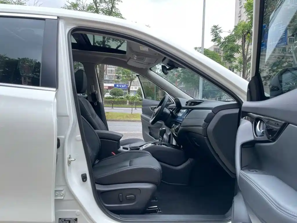 Nissan X-Trail — миниатюра 10