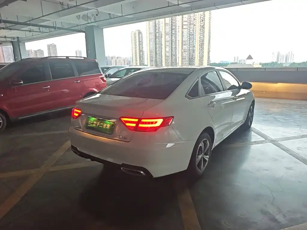 Geely Emgrand GL — миниатюра 4