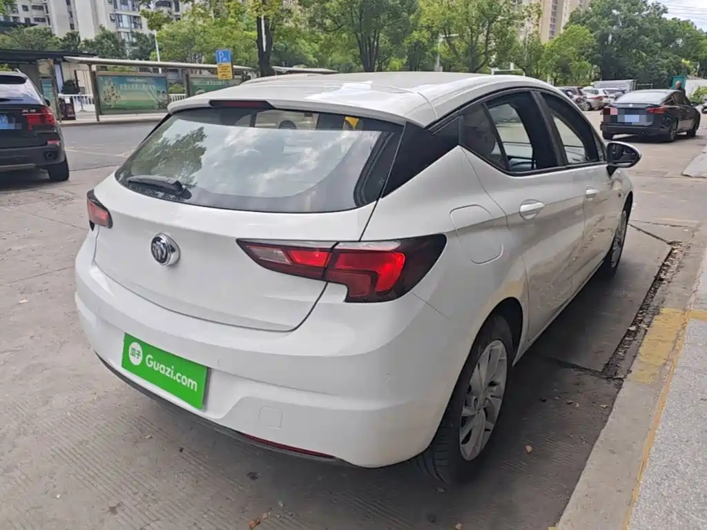 Buick Verano — миниатюра 7