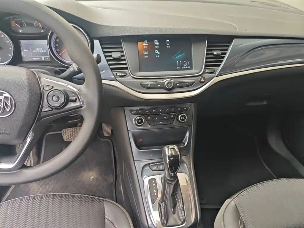 Buick Verano — миниатюра 13