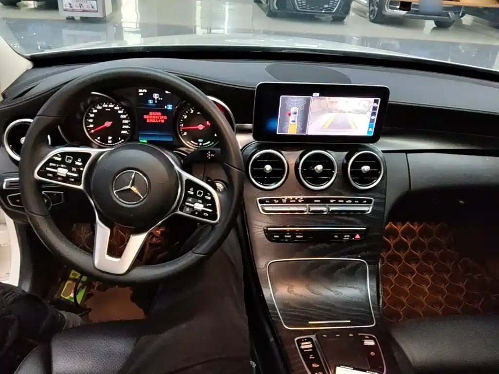 Mercedes-Benz C-Class — миниатюра 10