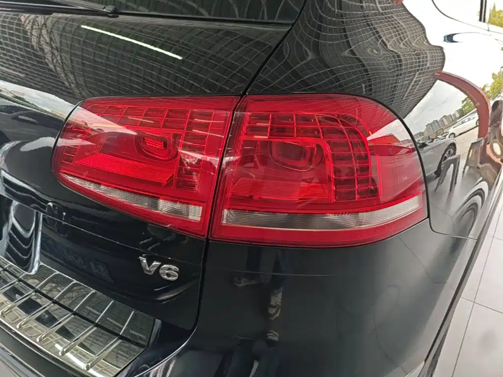 Volkswagen Touareg — миниатюра 8