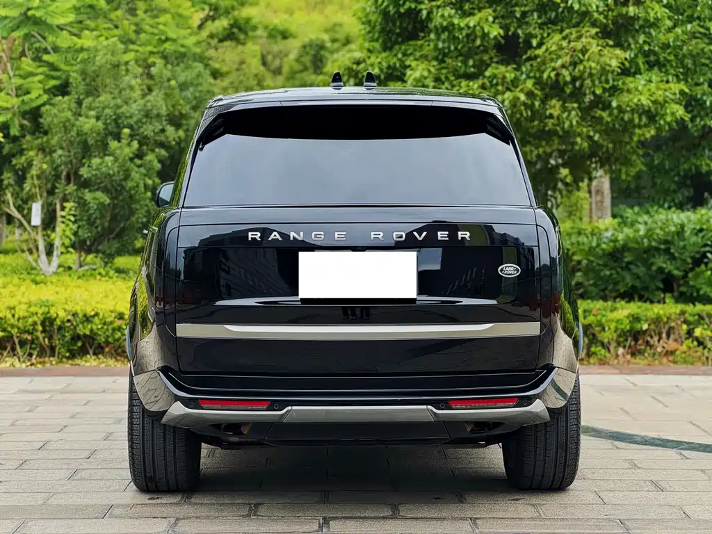 Land Rover Range Rover 2023 3.0 L6 400PS мест Long Wheelbase
