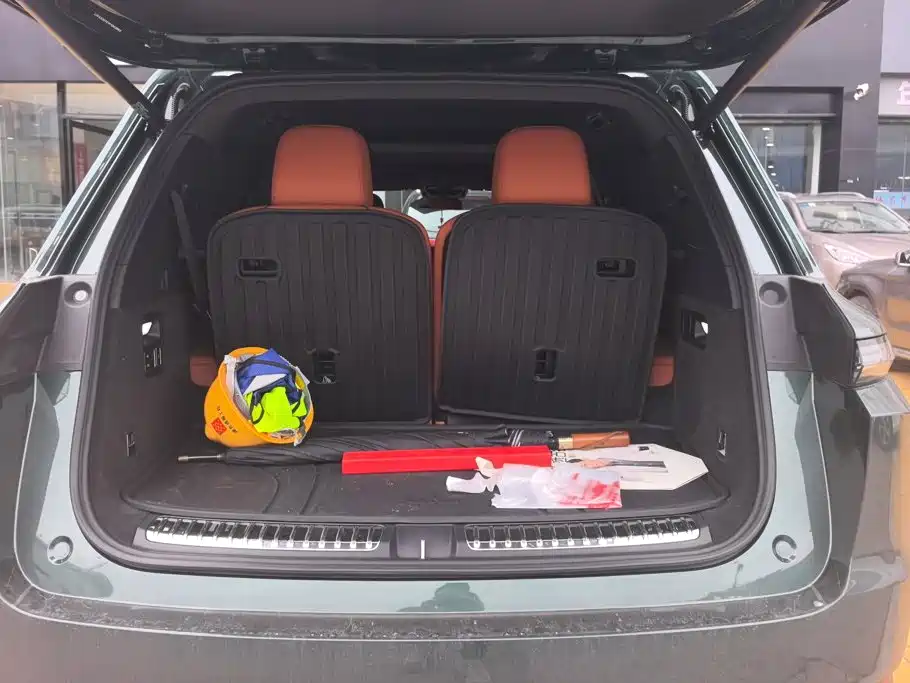Li Auto Li L9 — миниатюра 4