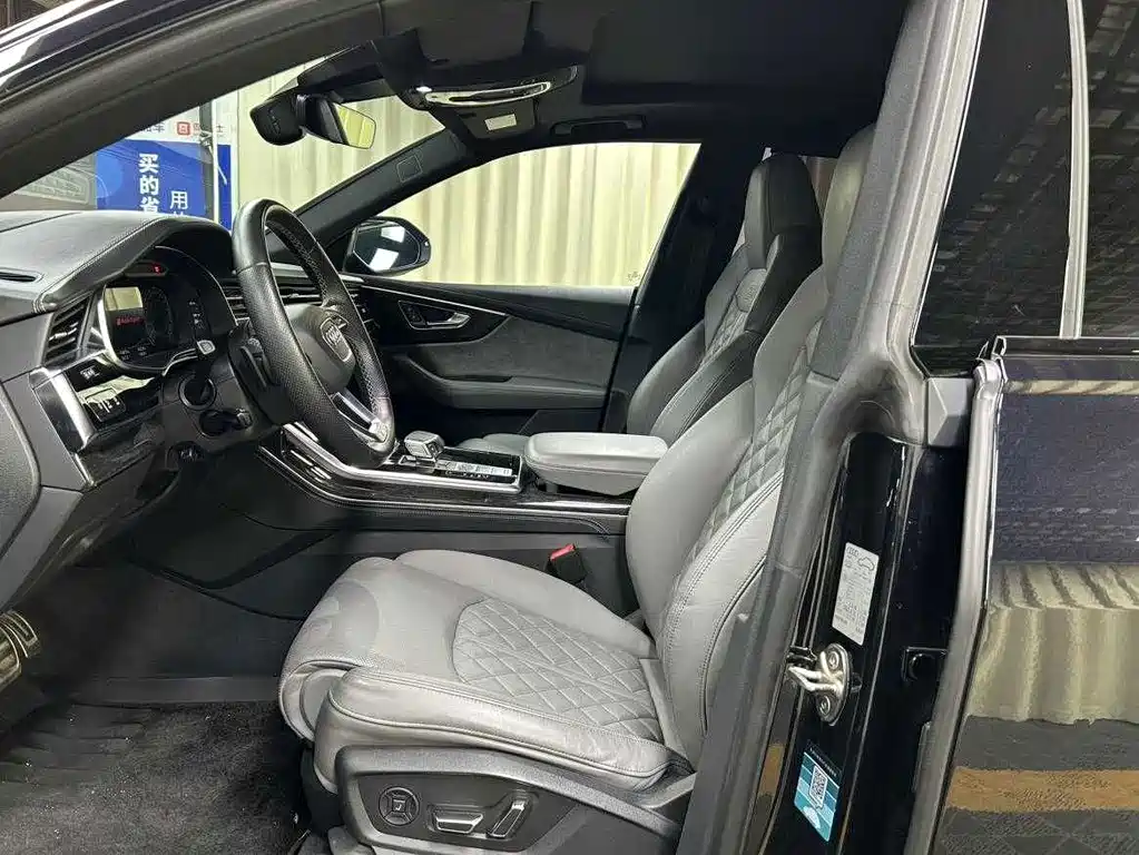 Audi Q8 — миниатюра 28