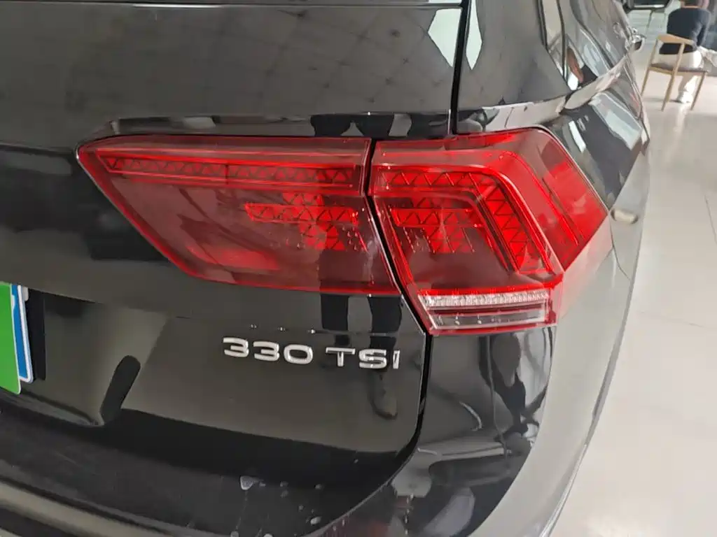 Volkswagen Tiguan L — миниатюра 8