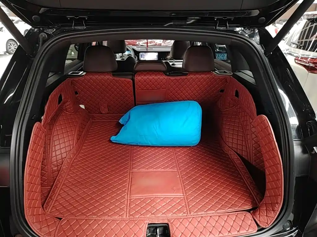 Geely Xingyue L — миниатюра 19