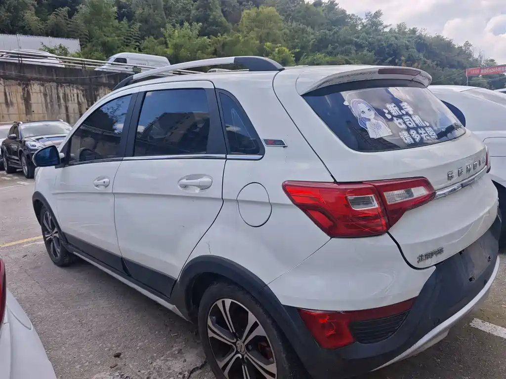 BAIC Senova X25 — миниатюра 9