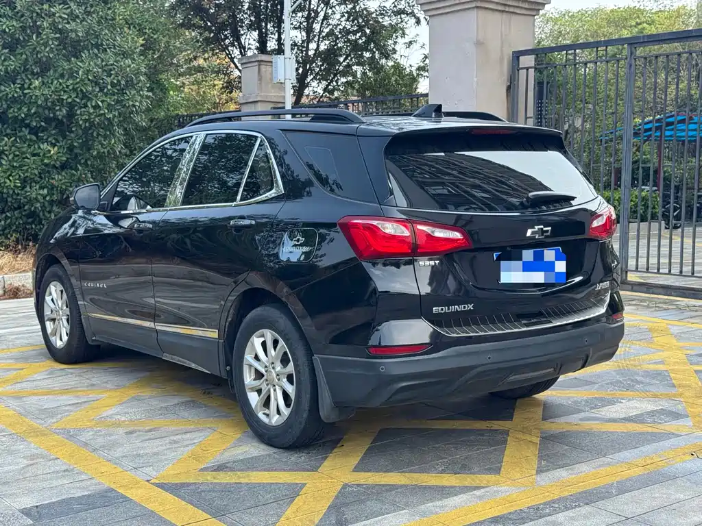 Chevrolet Equinox — миниатюра 5