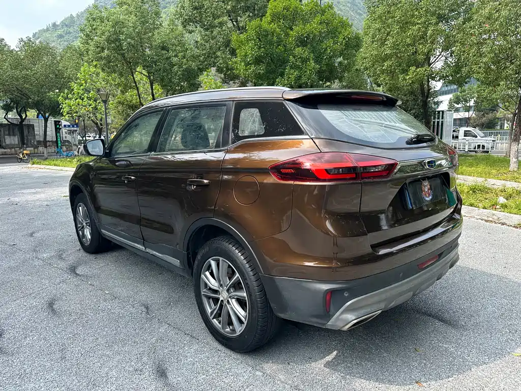 Geely Boyue — миниатюра 5