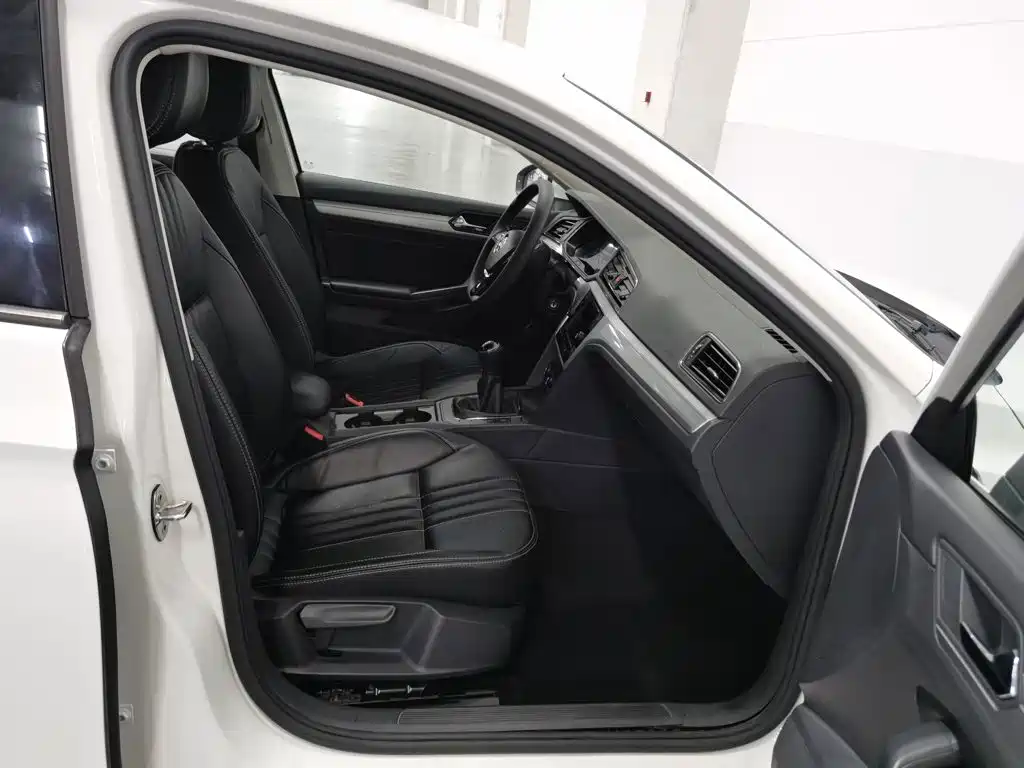 Volkswagen Lamando — миниатюра 23