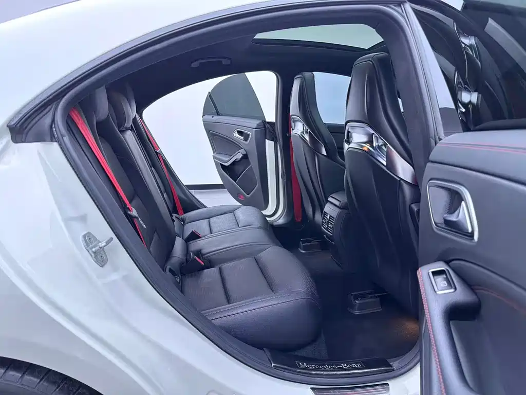 Mercedes-Benz CLA AMG — миниатюра 21
