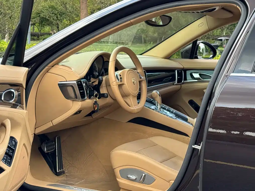 Porsche Panamera — миниатюра 32