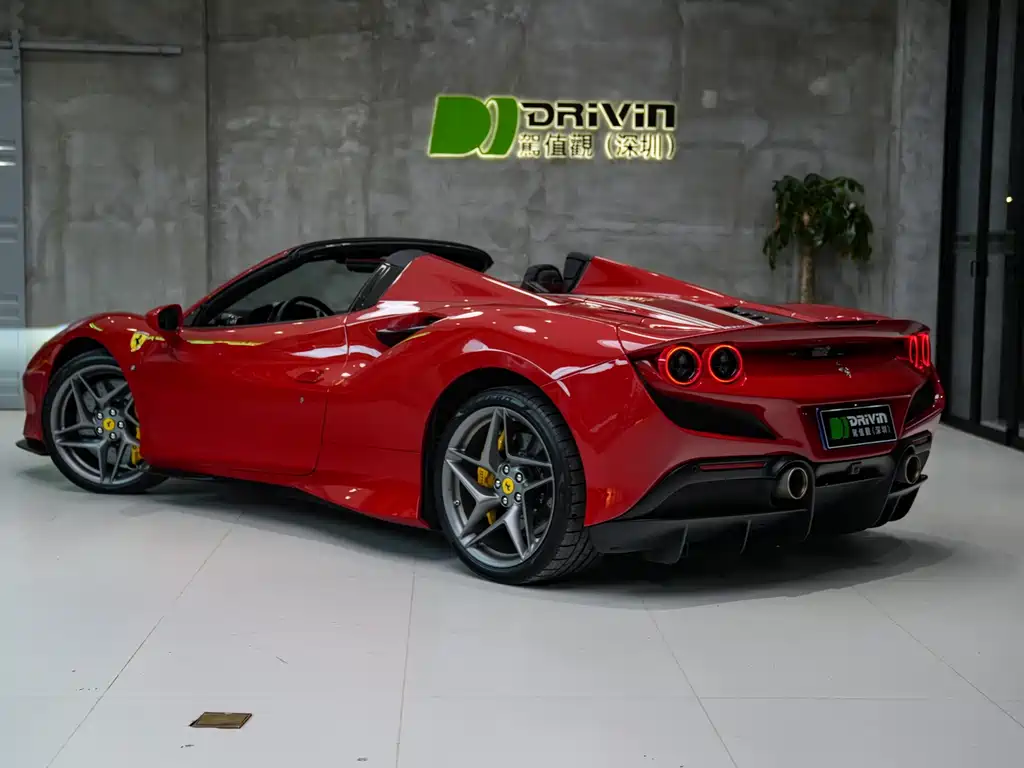 Ferrari F8 — миниатюра 2