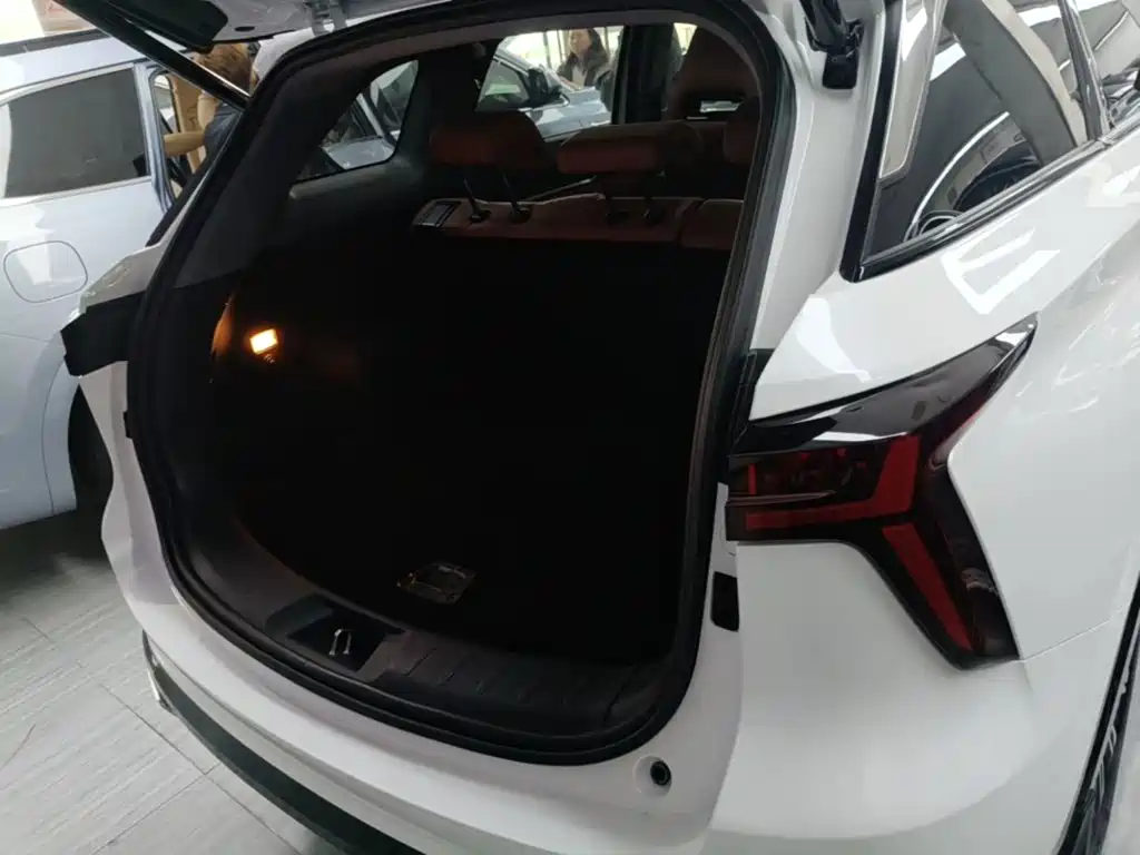 Changan CS75PLUS 2024 — фото 18