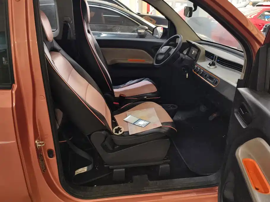 Wuling MINIEV — миниатюра 8