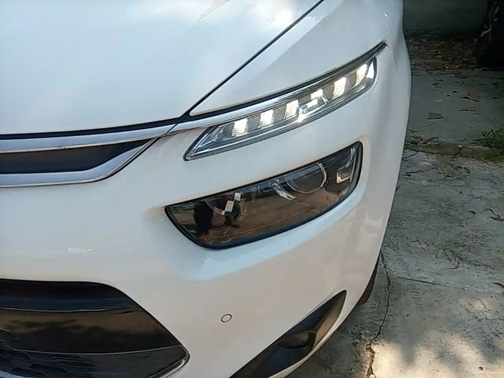 Citroen C4 Picasso — миниатюра 24