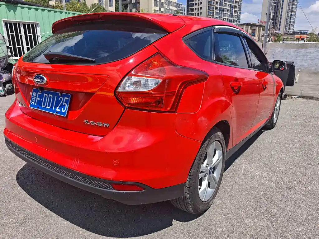 Ford Focus — миниатюра 6