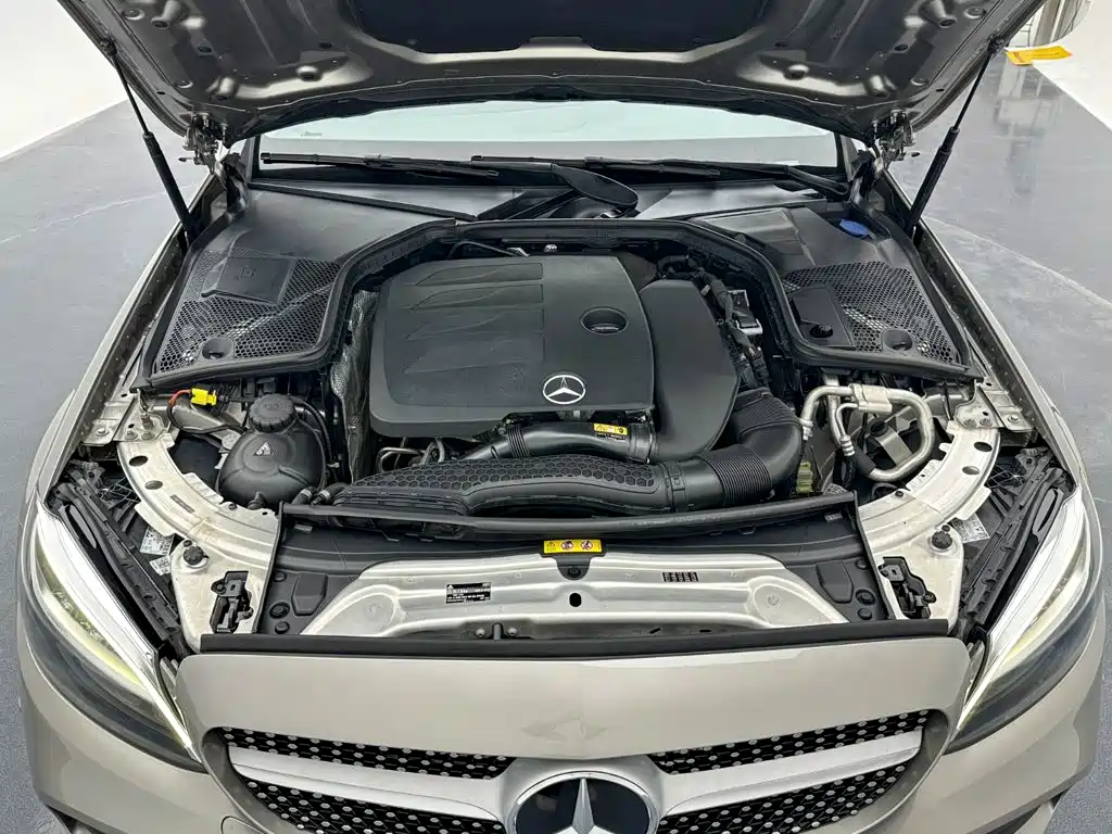 Mercedes-Benz C-Class — миниатюра 21