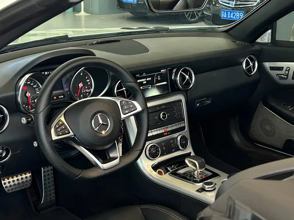 Mercedes-Benz SLC — миниатюра 15