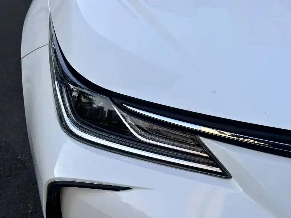 Toyota Corolla — миниатюра 7