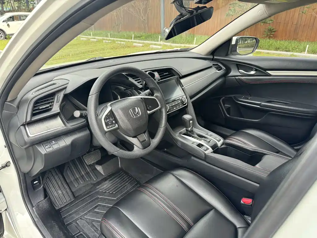 Honda Civic — миниатюра 10