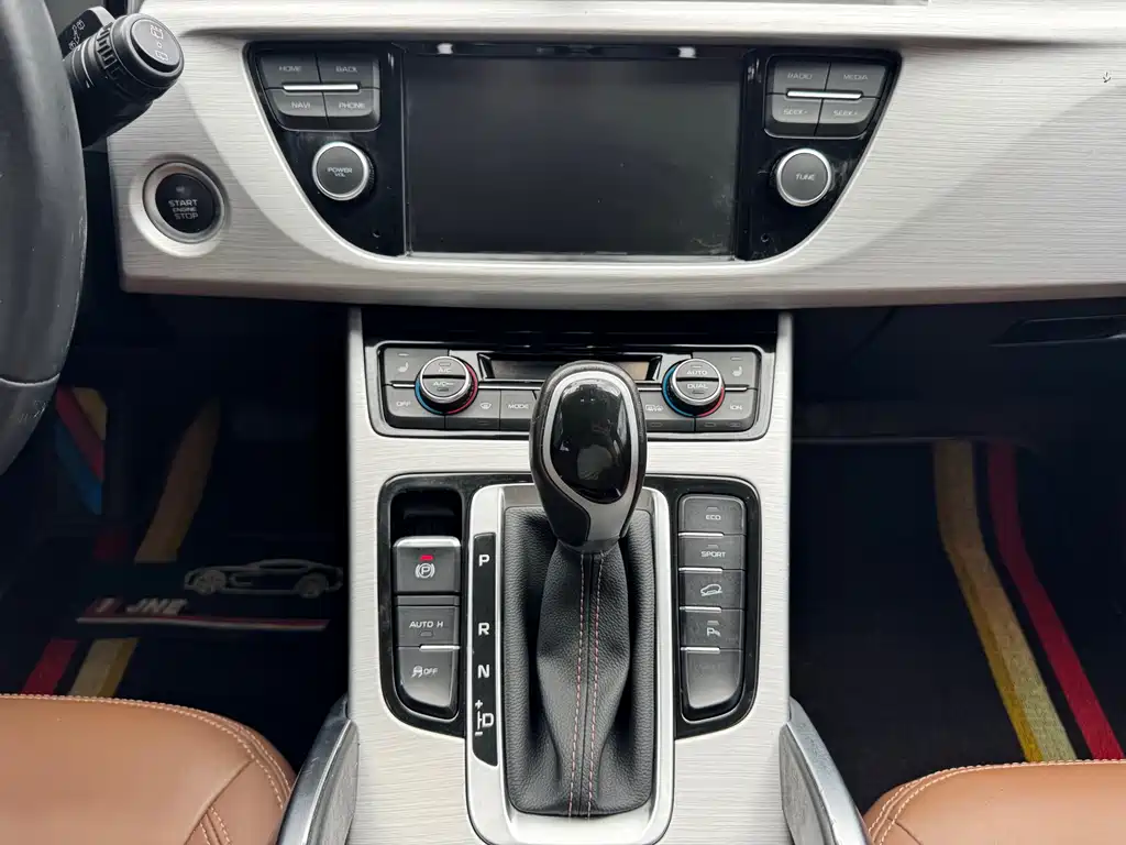 Geely Boyue — миниатюра 15