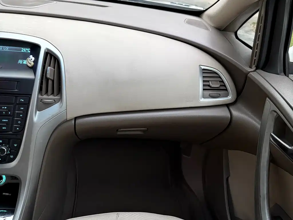 Buick Excelle — миниатюра 26