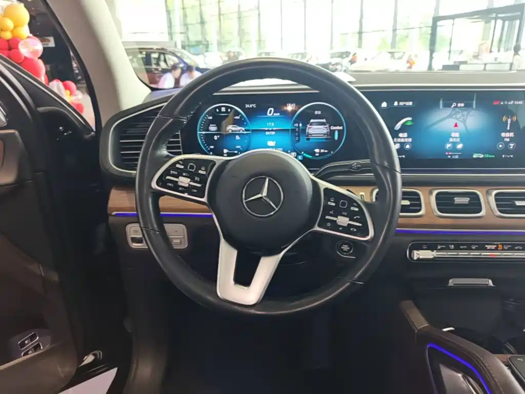 Mercedes-Benz GLE New Energy — миниатюра 15
